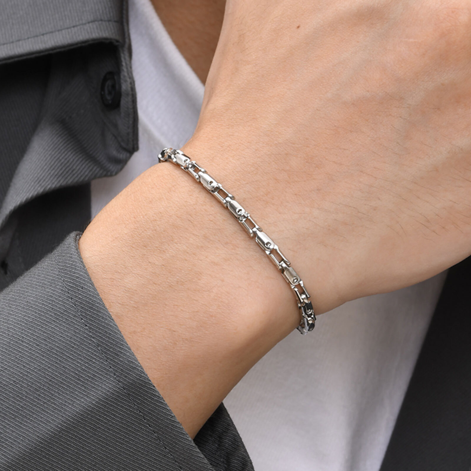 Thin Stainless Steel Chain Bra - 1950S Fashion Men'S recensie en prijs